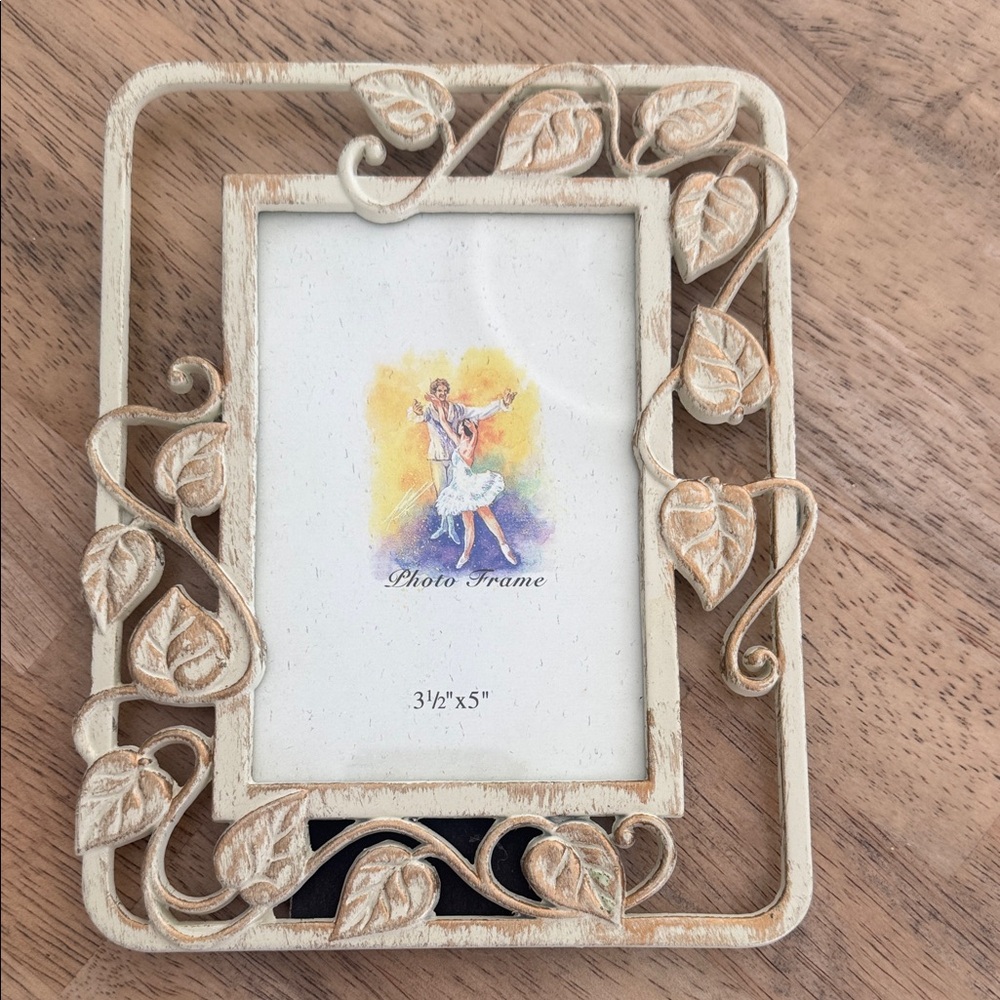 New Photo Frame - Ivory and Gold Leaves - 3 1/2” x 5”